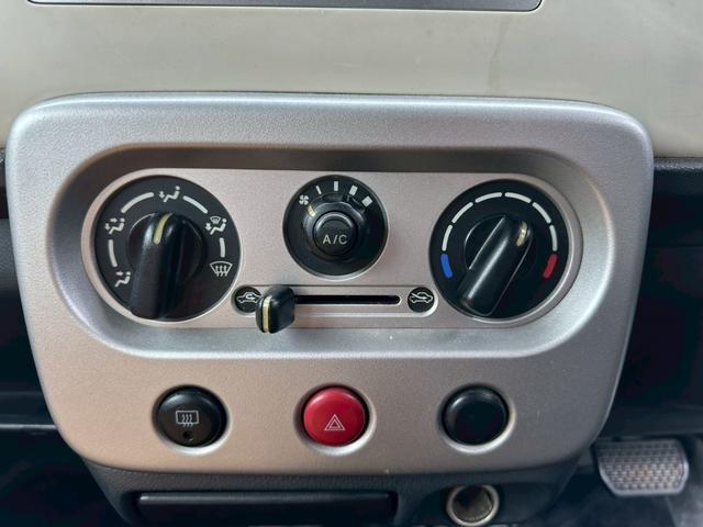 アルトラパン Ｘ２　社外１４インチアルミホイール　ＨＩＤヘッドライト　マニュアルエアコン　キーレス　パワーステアリング　パワーウィンドウ　エアバッグ（43枚目）