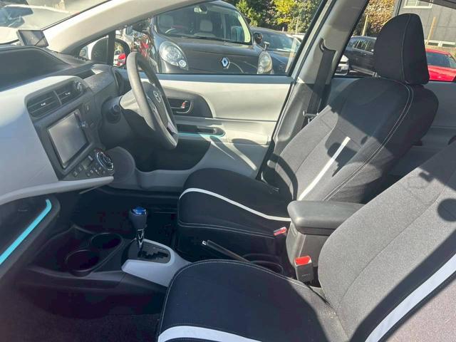 アクア Ｓ　ナビ　テレビ　バックモニター　ＥＴＣ　オートエアコン　スマートキープッシュスタート　電動格納ミラー　ライトレベライザー　純正１５インチアルミホイール（15枚目）