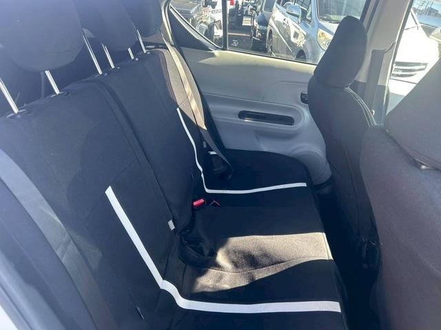 アクア Ｓ　ナビ　テレビ　バックモニター　ＥＴＣ　オートエアコン　スマートキープッシュスタート　電動格納ミラー　ライトレベライザー　純正１５インチアルミホイール（16枚目）