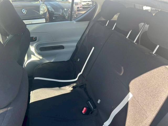 アクア Ｓ　ナビ　テレビ　バックモニター　ＥＴＣ　オートエアコン　スマートキープッシュスタート　電動格納ミラー　ライトレベライザー　純正１５インチアルミホイール（17枚目）