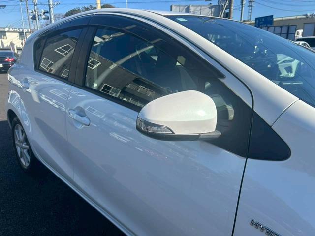 アクア Ｓ　ナビ　テレビ　バックモニター　ＥＴＣ　オートエアコン　スマートキープッシュスタート　電動格納ミラー　ライトレベライザー　純正１５インチアルミホイール（36枚目）