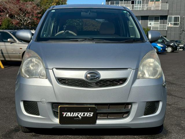 ミラ 　ナビ　ＥＴＣ　オートエアコン　パワーステアリング　パワーウインドウ　１３インチ社外アルミホイール　電動格納ミラー　バイザー（8枚目）