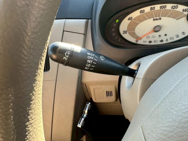 ミラ 　ナビ　ＥＴＣ　オートエアコン　パワーステアリング　パワーウインドウ　１３インチ社外アルミホイール　電動格納ミラー　バイザー（25枚目）