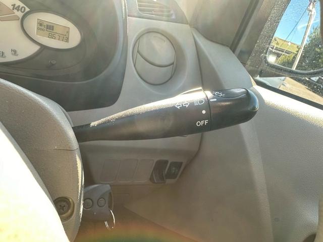 ミラ 　ナビ　ＥＴＣ　オートエアコン　パワーステアリング　パワーウインドウ　１３インチ社外アルミホイール　電動格納ミラー　バイザー（26枚目）