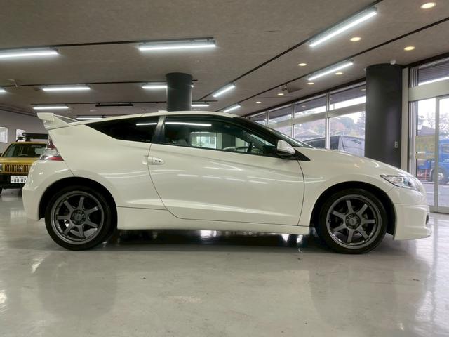ＣＲ－Ｚ α　ワンオーナー　純正ナビ　純正エアロ　純正アルミ１７インチ　リアカメラ　スマートキー　パワーステアリング　パワーウィンドウ（10枚目）