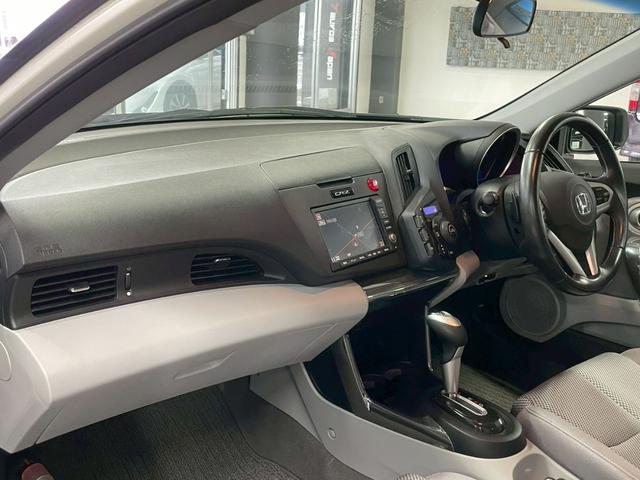 ＣＲ－Ｚ α　ワンオーナー　純正ナビ　純正エアロ　純正アルミ１７インチ　リアカメラ　スマートキー　パワーステアリング　パワーウィンドウ（27枚目）