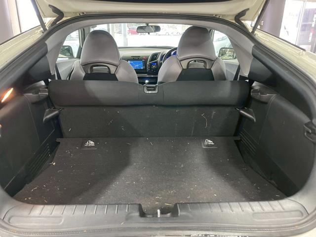 ＣＲ－Ｚ α　ワンオーナー　純正ナビ　純正エアロ　純正アルミ１７インチ　リアカメラ　スマートキー　パワーステアリング　パワーウィンドウ（30枚目）