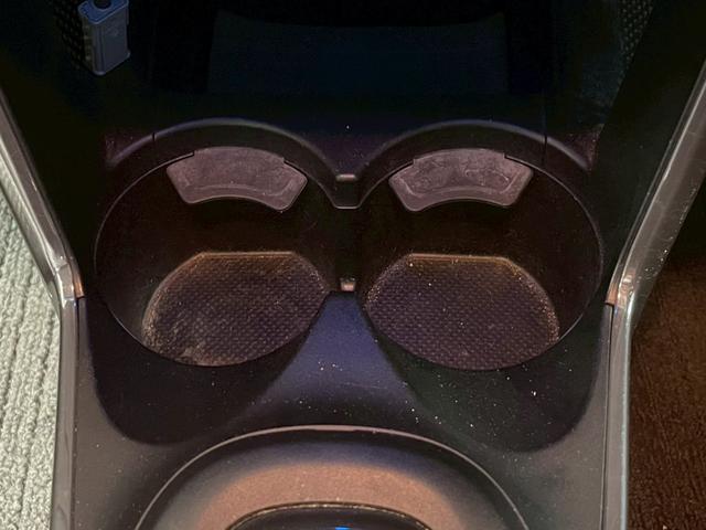 ＣＲ－Ｚ α　ワンオーナー　純正ナビ　純正エアロ　純正アルミ１７インチ　リアカメラ　スマートキー　パワーステアリング　パワーウィンドウ（42枚目）