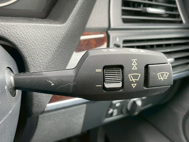 Ｘ５ 　ｘＤｒｉｖｅ　３５ｉ　ナビ　テレビ　バックモニター　サンルーフ　プッシュスタート　オートエアコン　純正１８インチアルミホイール（31枚目）