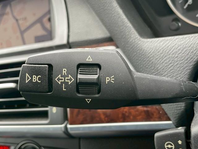 Ｘ５ 　ｘＤｒｉｖｅ　３５ｉ　ナビ　テレビ　バックモニター　サンルーフ　プッシュスタート　オートエアコン　純正１８インチアルミホイール（32枚目）