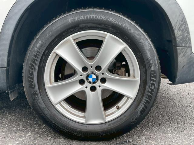 Ｘ５ 　ｘＤｒｉｖｅ　３５ｉ　ナビ　テレビ　バックモニター　サンルーフ　プッシュスタート　オートエアコン　純正１８インチアルミホイール（51枚目）