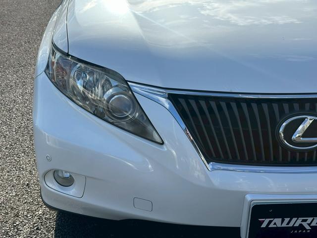 在庫車両は各展示場保管をしております。事前にご予約を頂ければご覧になりやすい場所にご準備をさせて頂きますので、ご来店前にはご連絡を頂ければ幸いです！