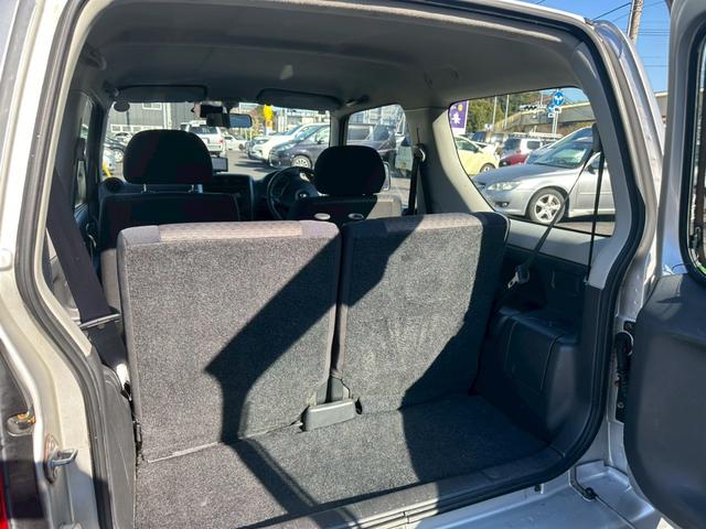 ジムニー ＸＧ　エアコン　４ＷＤ　パワーステアリング　パワーウインドウ　ライトレベライザー　補助ミラー　１６インチタイヤ　スペアタイヤ　リアワイパー（19枚目）