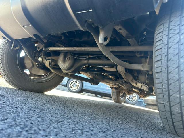 ジムニー ＸＧ　エアコン　４ＷＤ　パワーステアリング　パワーウインドウ　ライトレベライザー　補助ミラー　１６インチタイヤ　スペアタイヤ　リアワイパー（40枚目）