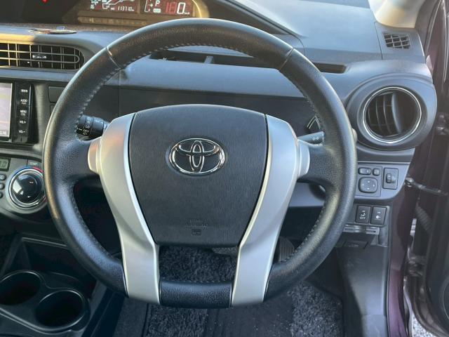 アクア Gブラックソフトレザーセレクション 合革シート ディーラーSDナビ バックカメラ 社外アルミホイール15インチ ETC スマートキープッシュスタート パワーステアリング(29枚目)