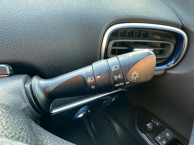 プリウス Sツーリングセレクション ナビ バックカメラ TV 純正17インチアルミホイール オートエアコン ETC スマートキープッシュスタート パワーステアリング(33枚目)