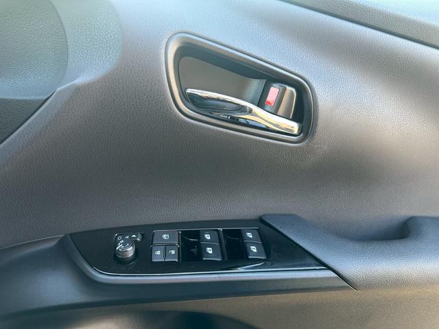 プリウス Sツーリングセレクション ナビ バックカメラ TV 純正17インチアルミホイール オートエアコン ETC スマートキープッシュスタート パワーステアリング(35枚目)