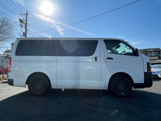 ハイエースバン ロングDX キャンピング仕様 カスタム 純正ナビ バックカメラ LEDヘッドライト オートエアコン ETC キーレス パワーウィンドウ パワーステアリング(10枚目)