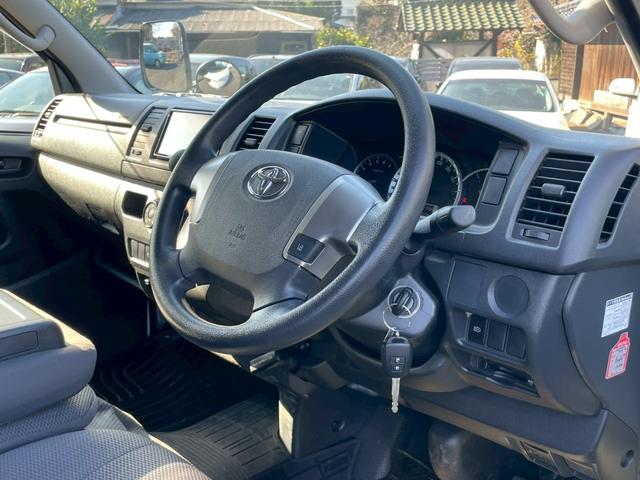 ハイエースバン ロングDX キャンピング仕様 カスタム 純正ナビ バックカメラ LEDヘッドライト オートエアコン ETC キーレス パワーウィンドウ パワーステアリング(23枚目)