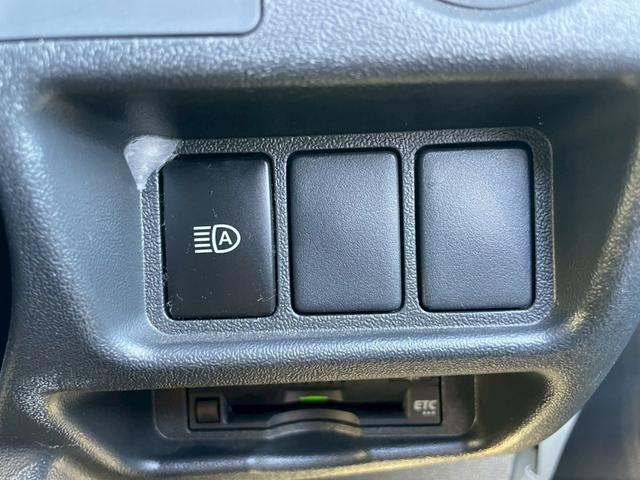 ハイエースバン ロングDX キャンピング仕様 カスタム 純正ナビ バックカメラ LEDヘッドライト オートエアコン ETC キーレス パワーウィンドウ パワーステアリング(43枚目)