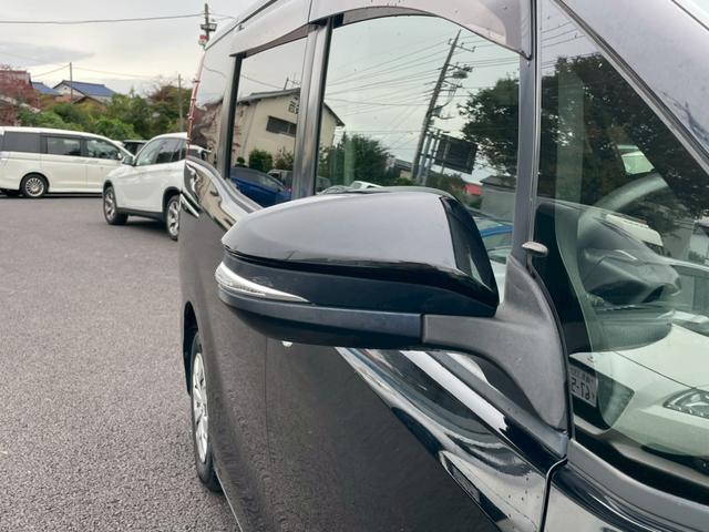 ノア Ｘ　ディライトプラス　ナビ　バックモニター　テレビ　フリップダウンモニター　両側パワースライドドア　オートエアコン　ＥＴＣ　スマートキー　プッシュスタート　アクセサリーソケット　電動格納ドアミラー（16枚目）