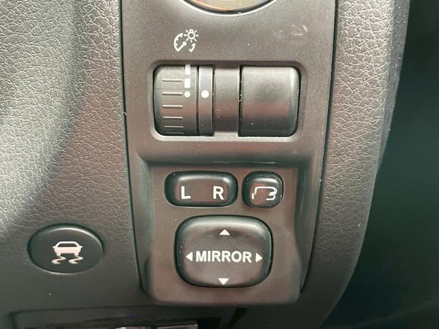 インプレッサ ＷＲＸ　ＳＴｉ　ナビアリ　テレビ　アルミホイール　社外１８インチ　ヘッドライトＨＩＤ　エアコン　ＥＴＣ　スマートキー　プッシュスタート　パワーウィンドウ（46枚目）