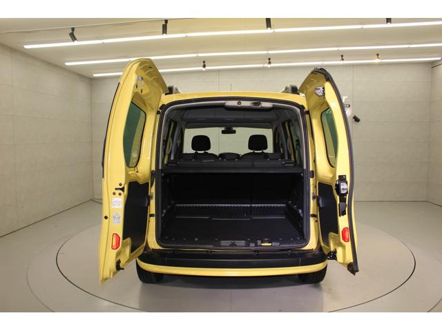 カングー ゼン　ナビフルセグＴＶＢカメラマルチルーフレール　ＥＴＣ　ドアバイザー　トリコロールライセンスプレート　ロザンジュセンターキャップ　禁煙　取説　保証書　スペアキー（15枚目）