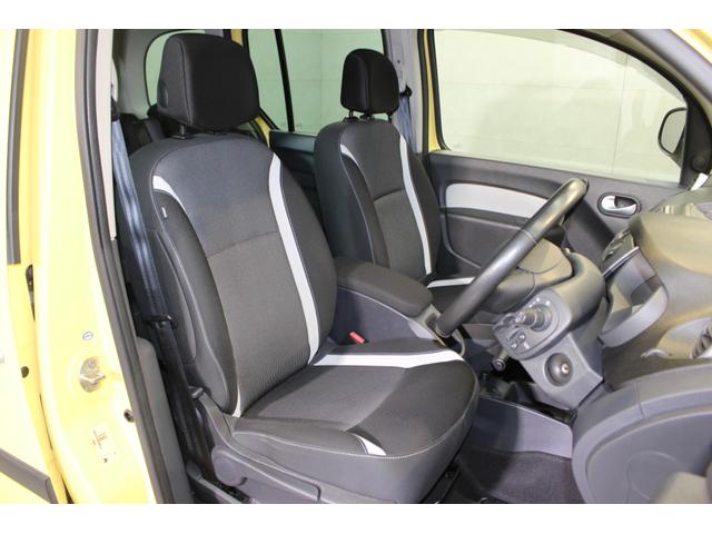 カングー ゼン　ナビフルセグＴＶＢカメラマルチルーフレール　ＥＴＣ　ドアバイザー　トリコロールライセンスプレート　ロザンジュセンターキャップ　禁煙　取説　保証書　スペアキー（23枚目）