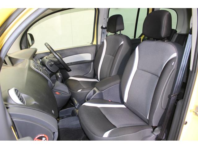 カングー ゼン　ナビフルセグＴＶＢカメラマルチルーフレール　ＥＴＣ　ドアバイザー　トリコロールライセンスプレート　ロザンジュセンターキャップ　禁煙　取説　保証書　スペアキー（26枚目）