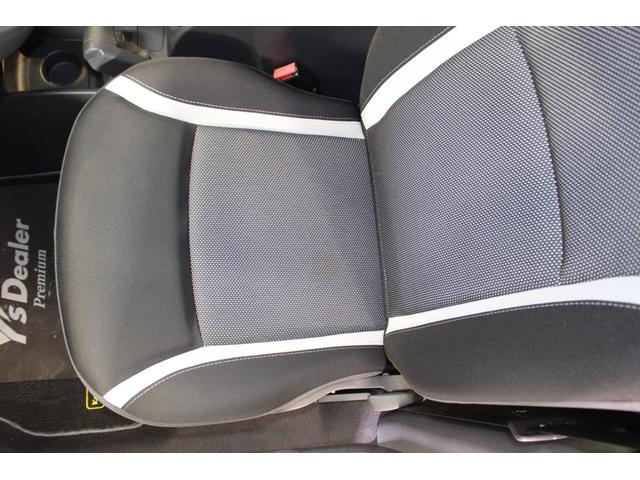 カングー ゼン　ナビフルセグＴＶＢカメラマルチルーフレール　ＥＴＣ　ドアバイザー　トリコロールライセンスプレート　ロザンジュセンターキャップ　禁煙　取説　保証書　スペアキー（27枚目）