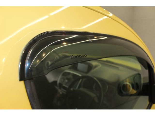 カングー ゼン　ナビフルセグＴＶＢカメラマルチルーフレール　ＥＴＣ　ドアバイザー　トリコロールライセンスプレート　ロザンジュセンターキャップ　禁煙　取説　保証書　スペアキー（33枚目）