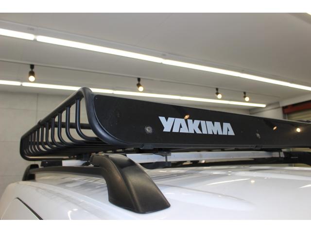 カングー ゼン　１オナ　ディーラー点検記録簿１９枚　ＹＡＫＩＭＡルーフラック　ＣＡＢＡＮＡシート　純正ナビ　リアモニター　ＯＺアルミホイール　ＦＯＣＡＬオーディオ　カロッツェリア製サブウーファー　ＨＩＤヘッドライト（12枚目）