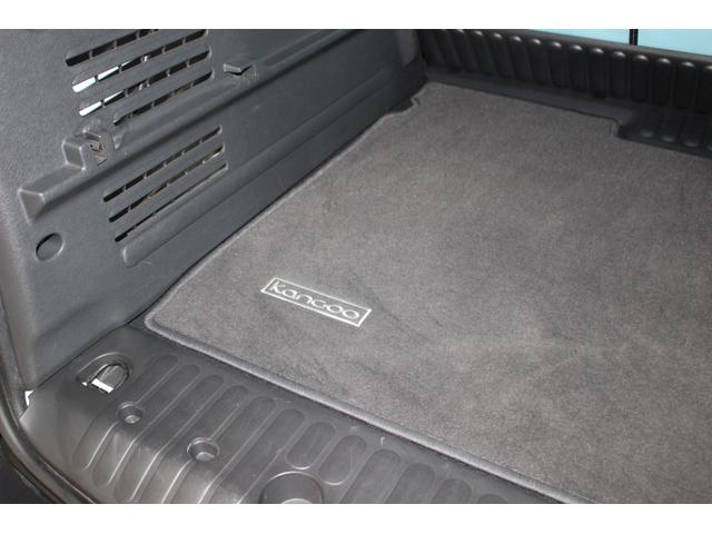 カングー ゼン　１オナ　ディーラー点検記録簿１９枚　ＹＡＫＩＭＡルーフラック　ＣＡＢＡＮＡシート　純正ナビ　リアモニター　ＯＺアルミホイール　ＦＯＣＡＬオーディオ　カロッツェリア製サブウーファー　ＨＩＤヘッドライト（21枚目）