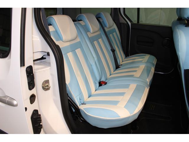 カングー ゼン　１オナ　ディーラー点検記録簿１９枚　ＹＡＫＩＭＡルーフラック　ＣＡＢＡＮＡシート　純正ナビ　リアモニター　ＯＺアルミホイール　ＦＯＣＡＬオーディオ　カロッツェリア製サブウーファー　ＨＩＤヘッドライト（37枚目）