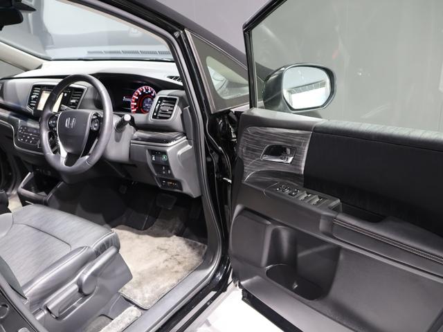 オデッセイ アブソルート　雹災車　あんしんパッケージ　ＬＥＤヘッドライト　左側電動スライドドア　２列目プレミアムクレイドルシート　純正ナビ　Ｂｌｕｅｔｏｏｔｈ接続　リア席モニター　ＥＴＣ　１８インチアルミホイール　Ｒカメ　ＡＣ（21枚目）