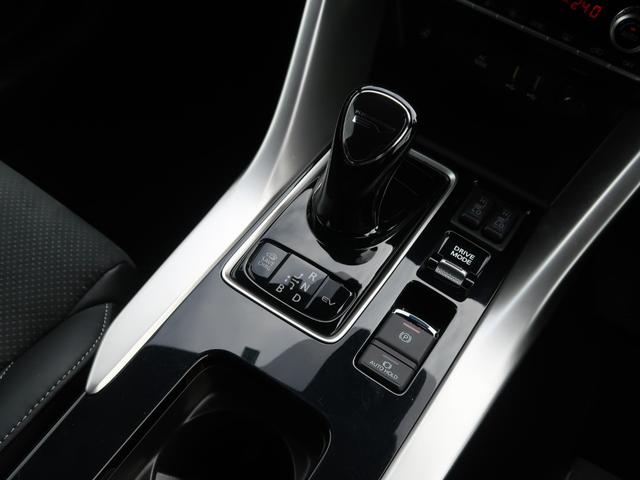エクリプスクロスPHEV P 元社有車 スマートフォン連携ディスプレー+ナビ 全方位カメラ 三菱コントロール マイパイロット アダクディブクルーズコントロール レーンアシスト 衝突被害軽減ブレーキ 誤発進抑制機能 電動テールゲート(26枚目)