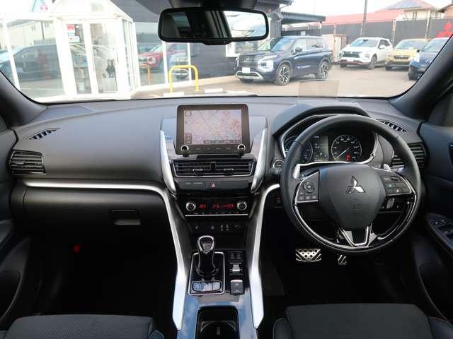 エクリプスクロスPHEV P 電池残容量91/電気温水式ヒーター/元社有車(2枚目)