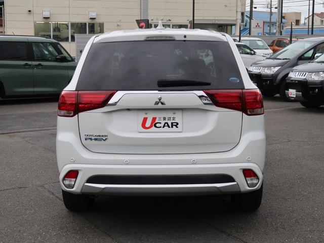 アウトランダーPHEV Gセーフティパッケージ 4WD ワンオーナー 禁煙車 クラリオン製メモリーナビ 全方位カメラ ETC 100V1500W電源 誤発進抑制機能付き衝突被害軽減ブレーキ レーダークルーズコントロール パーキングセンサー シートヒーター(26枚目)