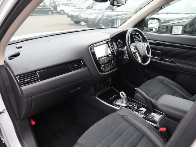 アウトランダーPHEV Gセーフティパッケージ 4WD ワンオーナー 禁煙車 クラリオン製メモリーナビ 全方位カメラ ETC 100V1500W電源 誤発進抑制機能付き衝突被害軽減ブレーキ レーダークルーズコントロール パーキングセンサー シートヒーター(66枚目)