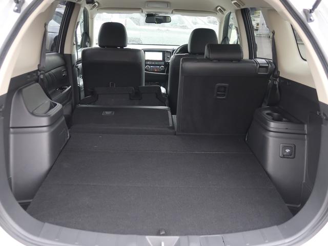 アウトランダーPHEV Gセーフティパッケージ 4WD ワンオーナー 禁煙車 クラリオン製メモリーナビ 全方位カメラ ETC 100V1500W電源 誤発進抑制機能付き衝突被害軽減ブレーキ レーダークルーズコントロール パーキングセンサー シートヒーター(74枚目)