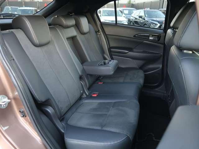 エクリプスクロスPHEV P 4WD 社有車UP マイパイロットクルーズコントロール スマホ連携ナビ 全方位カメラ 誤発進抑制機能付き衝突被害軽減ブレーキ 後側方車両検知 100V1500W電源 電動テールゲート前後シートヒーター(18枚目)