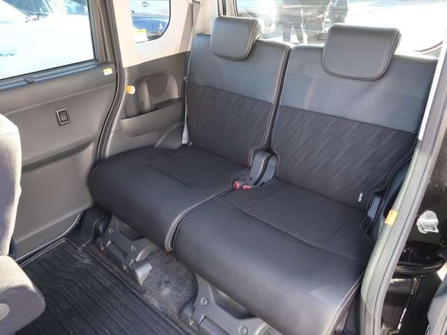 タント カスタムX トップエディションSAII 4WD 禁煙車 純正メモリーナビ フルセグTV バックカメラ ETC 左側センターピラーレス電動スライドドア 誤発進抑制機能付き衝突被害軽減ブレーキ LEDヘッドランプ オートライト アイドリングストップ(6枚目)