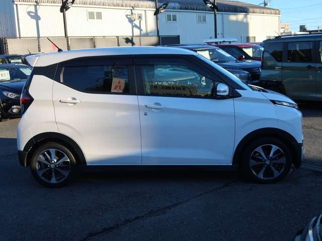 eKクロス T プレミアム 2WD メモリーナビ 衝突軽減ブレーキ(11枚目)