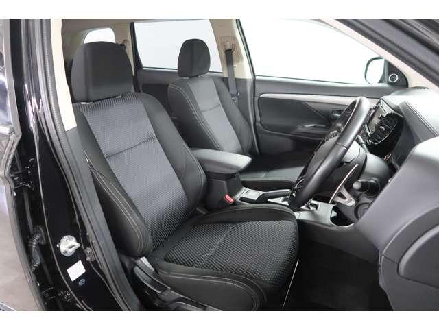 ブラック内装　ルームクリーニング済み