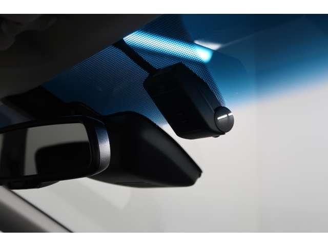 デリカD:5 P 4WD 電動サイドステップレス レンタUP 純正10.1型メモリーナビ 全方位カメラ ETC レーダークルーズコントロール 誤発進抑制機能付き衝突被害軽減ブレーキ 後側方車両検知機能 クルーズコントロール(4枚目)