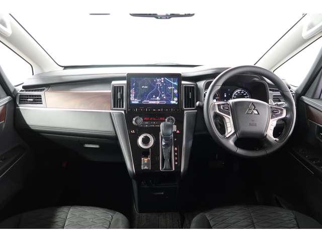 デリカD:5 オールブラックスエディション(Gパワー) 純正10.1型メモリーナビ 全方位カメラ ETC 衝突被害軽減ブレーキ 後側方車両検知 レーダークルーズコントロール ディーラーオプションAW コムテック前後ドライブレコーダ― テールゲートスポイラー(7枚目)