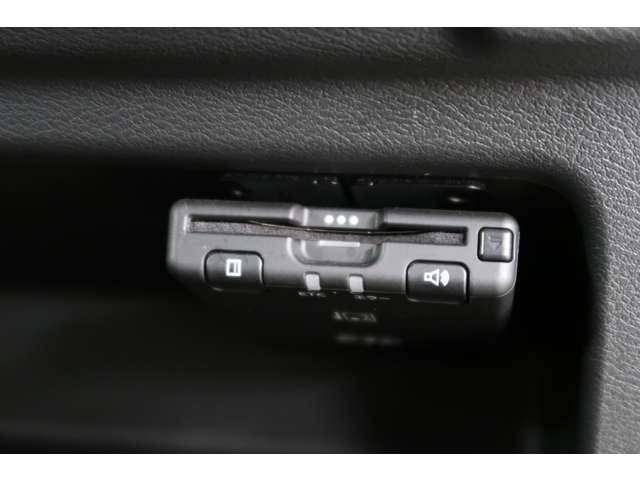 eKワゴン M 2WD ワンオーナー 禁煙 ベンチシート メモリーナビ ワンセグ ETC AS&G 運転席・助手席シートヒーター 前後パーキングセンサー リヤワイパー プライバシーガラス(3枚目)