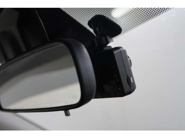 eKワゴン M 2WD ワンオーナー 禁煙 ベンチシート メモリーナビ ワンセグ ETC AS&G 運転席・助手席シートヒーター 前後パーキングセンサー リヤワイパー プライバシーガラス(4枚目)