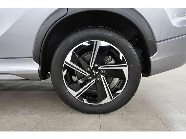 エクリプスクロスPHEV P 電池残容量89% 禁煙車 スマホ連携8型ナビ 全方位カメラ ハーフレザーシート 運転席パワーシート 運転席・助手席シートヒーター ステアリングヒーター レーダークルーズコントロール ETC2.0(19枚目)