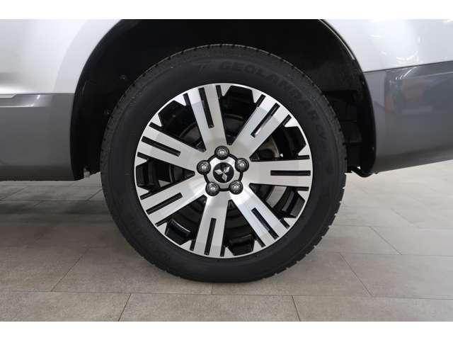 デリカD:5 P ワンオーナー 7人乗 10.1型ナビ+11.5型後席モニター 全方位カメラ ETC2.0 前後ドラレコ 電動リヤゲート 電動パーキングブレーキ&ブレーキオートホールド レーダークルーズ(19枚目)